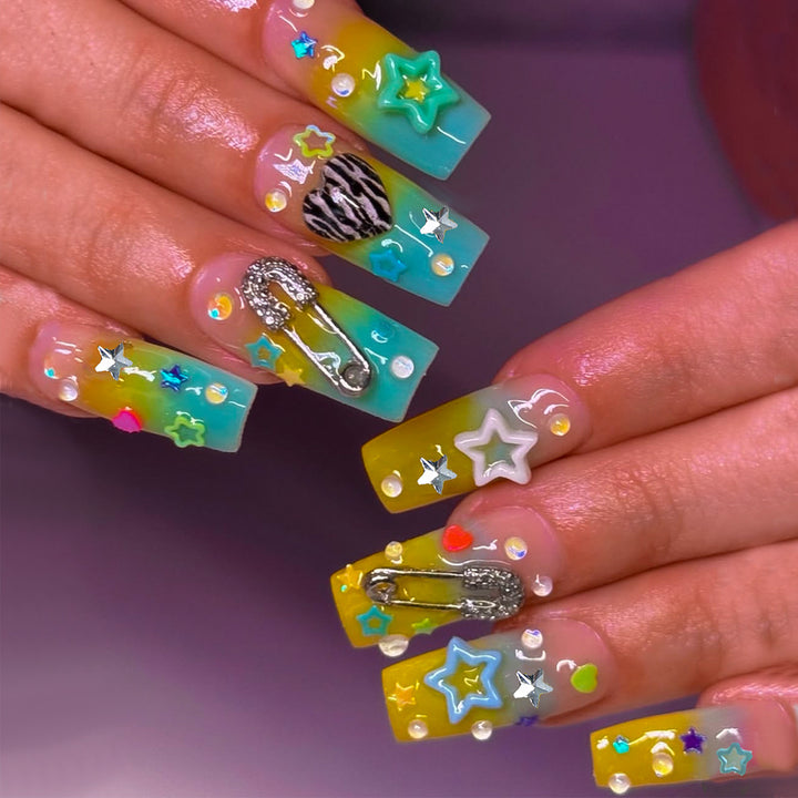 Artificial nails with modern playful design Kalsten