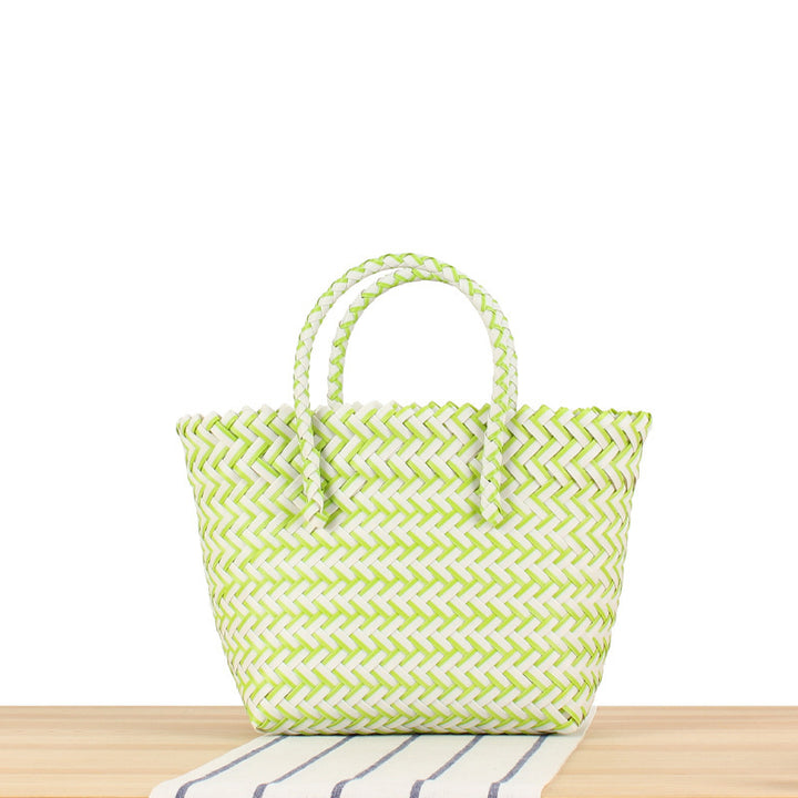 Tote bag made of handwoven natural material with braided design Kalsten
