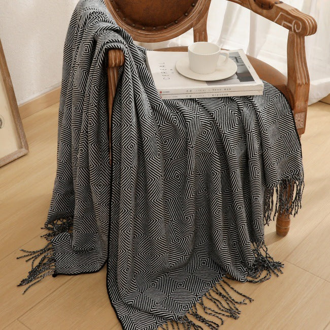 Decorative Woven Throw Blanket Kalsten