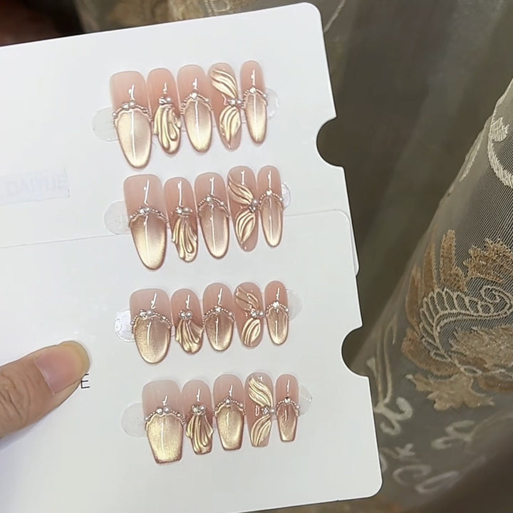 Luxurious Decorative Press-On Nail Set Kalsten