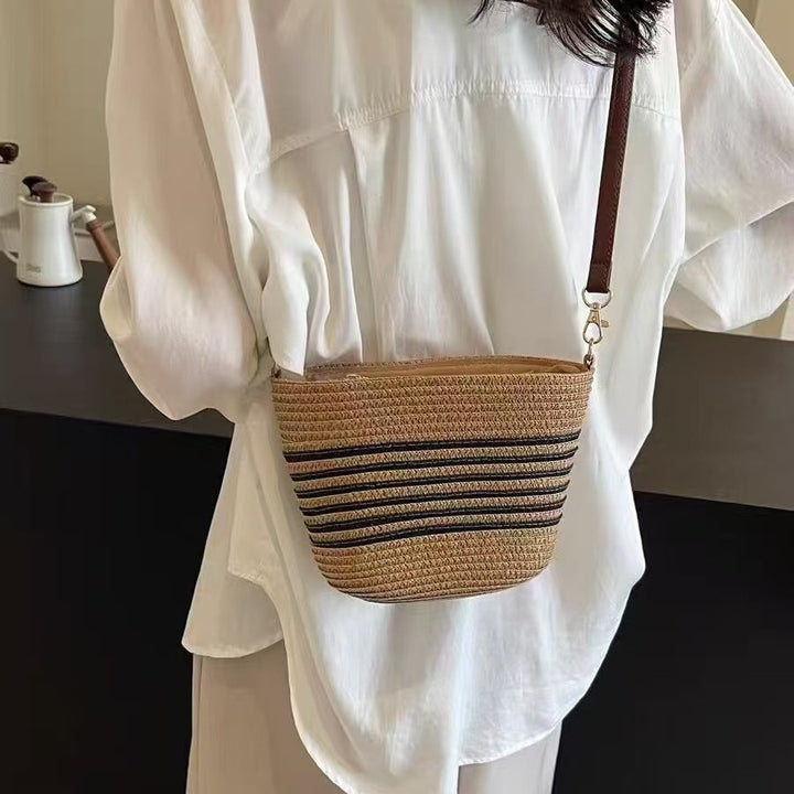 Elegant and Versatile Shoulder Bag Kalsten