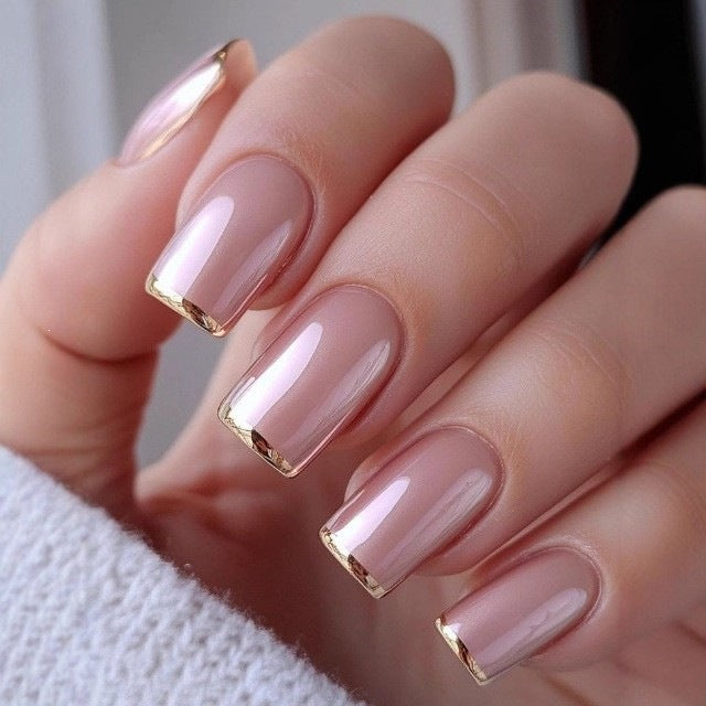 Artificial nails in elegant French tip design Kalsten