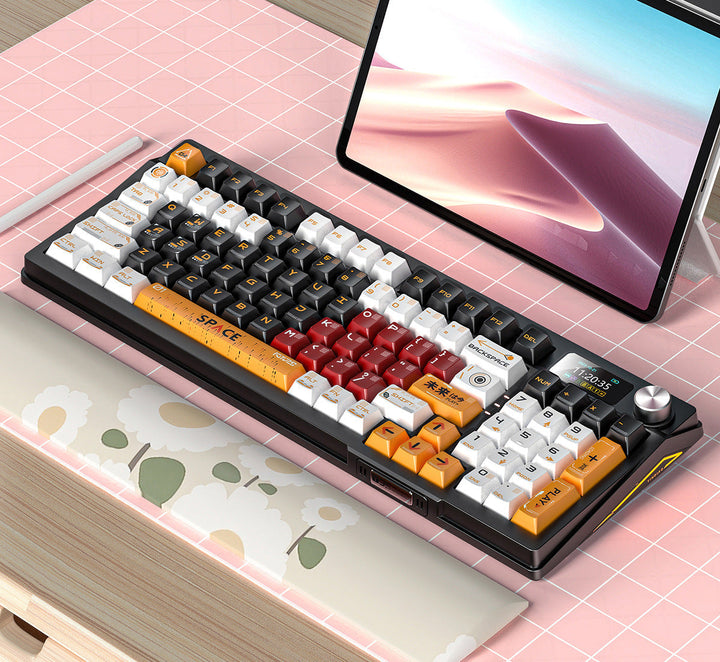 Retro Space-Themed Keyboard Kalsten