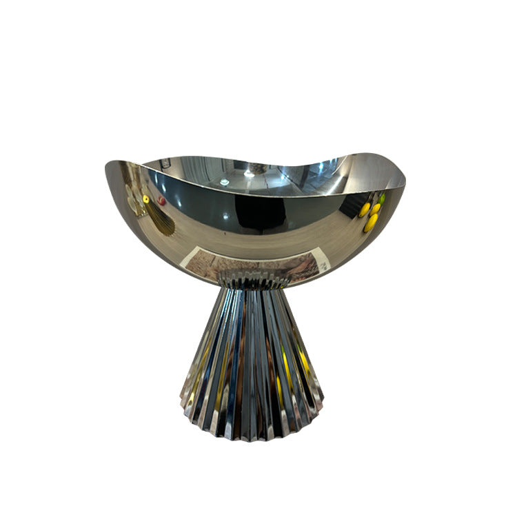 Elegant Metallic Centerpiece