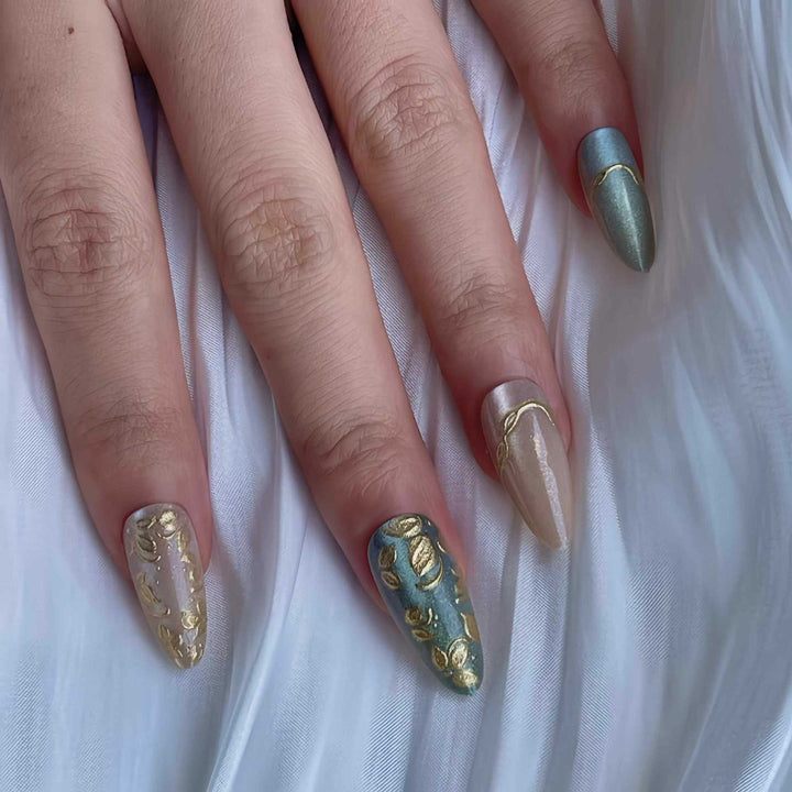 Artistic Stiletto Press-On Nail Set with Elegant Gold Accents Kalsten