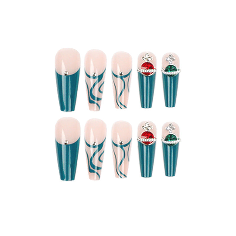 Artful nail decoration with elegant accents Kalsten
