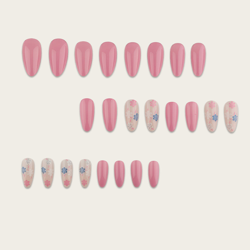 Artificial Nails in Elegant Flower Design Kalsten