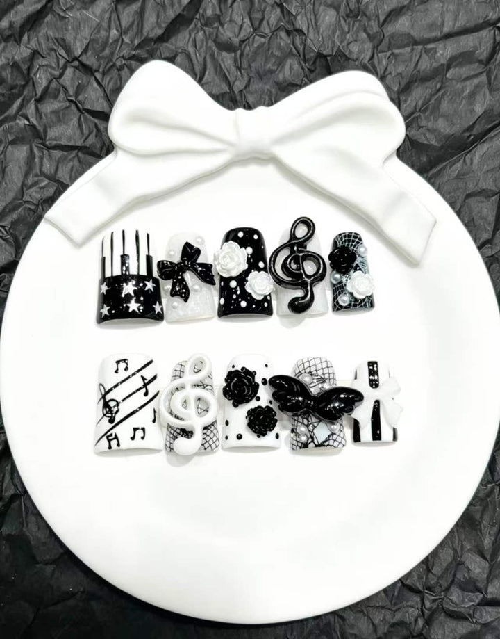 Artistic Musical Press-On Nail Art Set