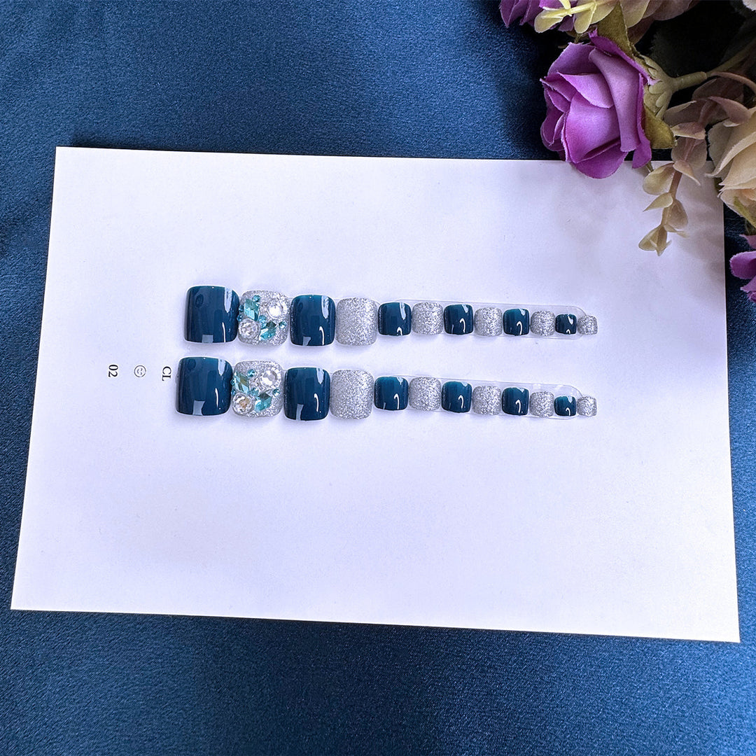Nail art with glamorous rhinestone accents Kalsten