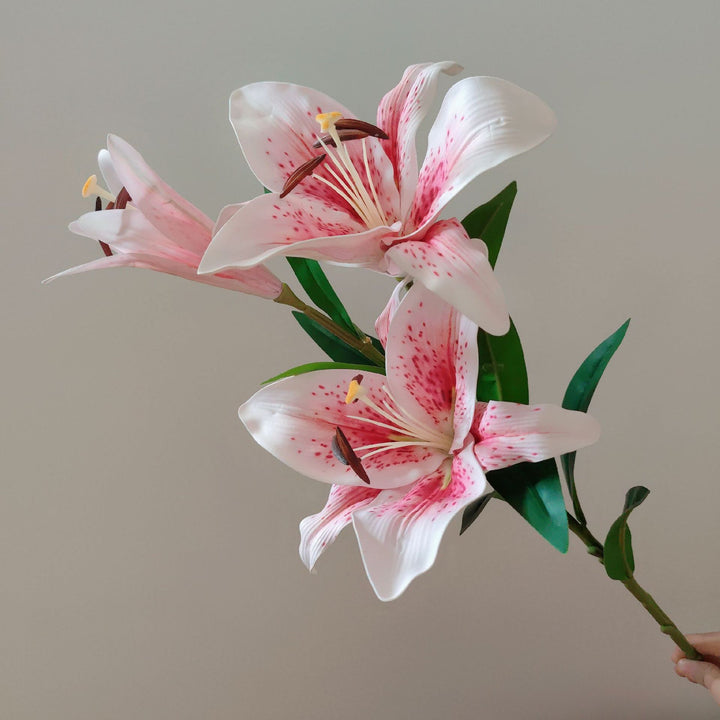 Lifelike Lily Stem Bouquet