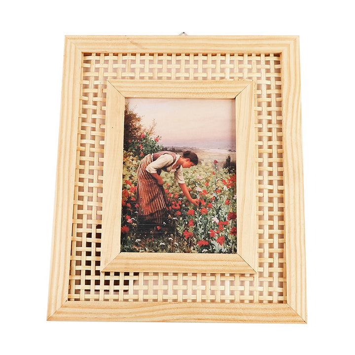 Artful picture frame in rattan design Kalsten