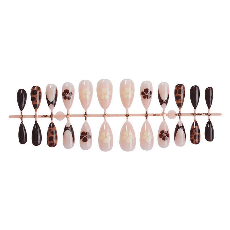Creative nail art set with floral and leopard pattern Kalsten