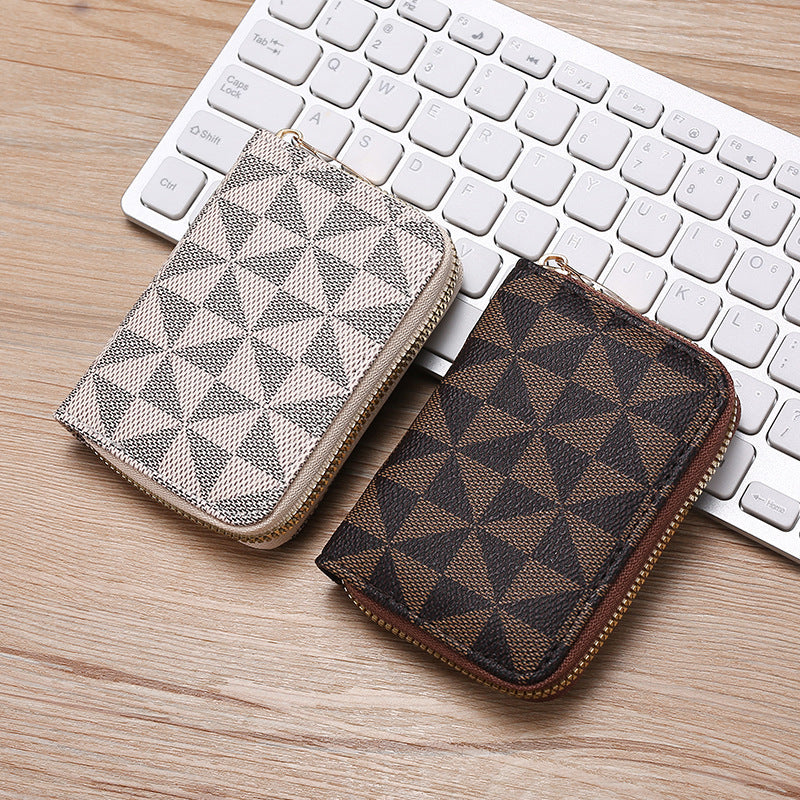 Geometric Patterned Zip Coin Pouch