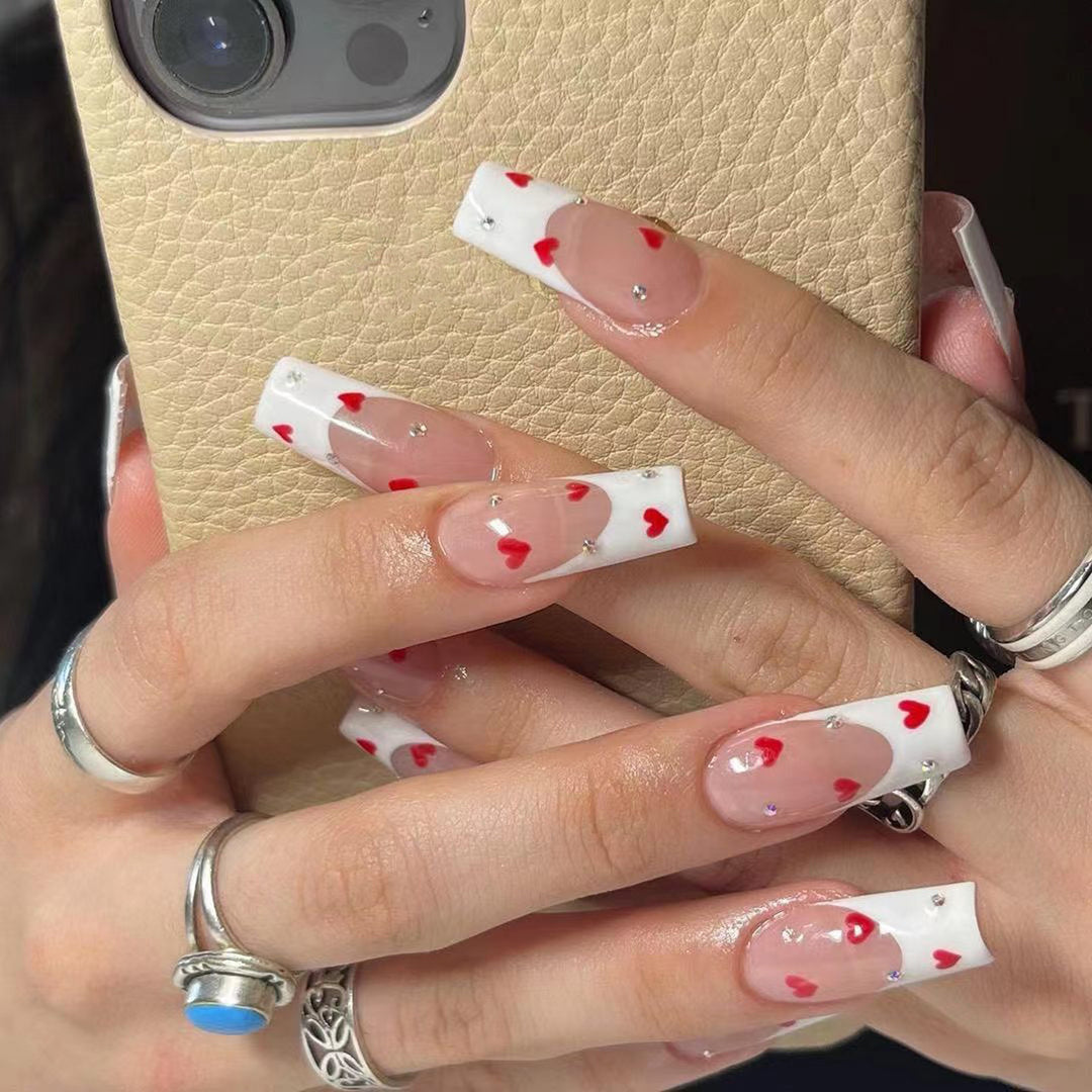 Creative nail art with heart design Kalsten