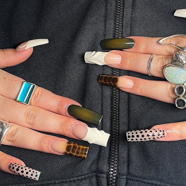 Artificial Nails in Creative Marble and Animal Design Kalsten