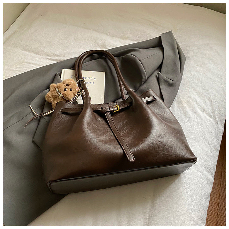 Luxurious Leather Shoulder Tote