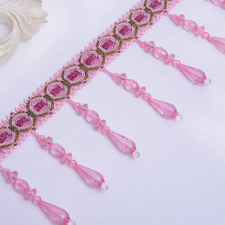 Embellished lace edge Kalsten
