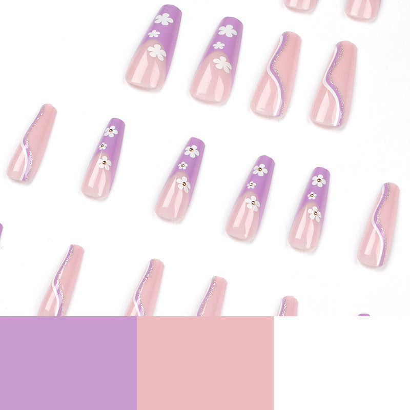 Creative nail art with floral accents Kalsten