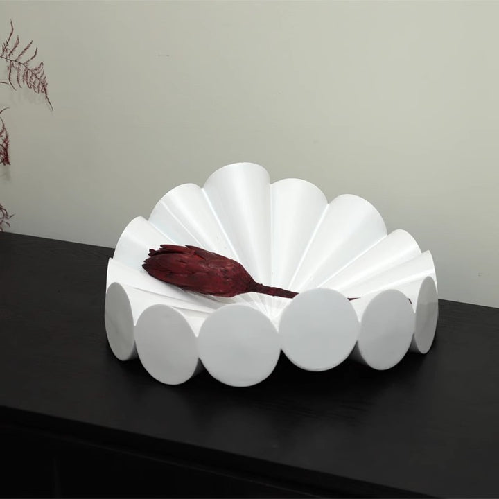 Decorative Shell-shaped Table Centerpiece