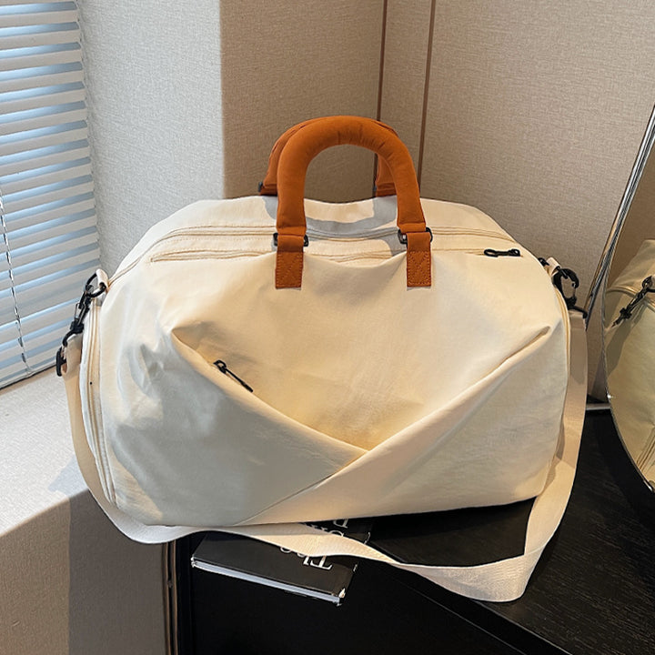 Versatile Utility Weekend Duffle Bag