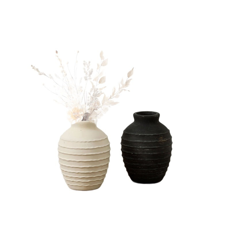 Elegant Ceramic Vase Kalsten