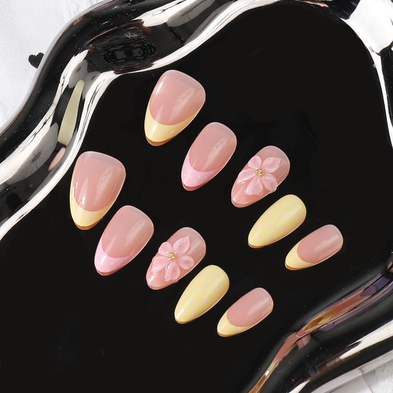 Floral Elegant Press-On Nail Set Kalsten