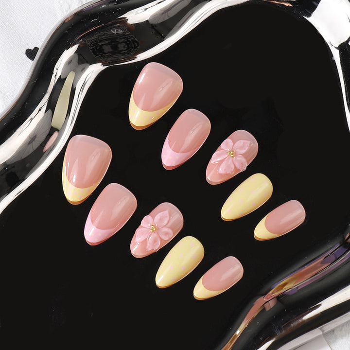 Floral Elegant Press-On Nail Set Kalsten