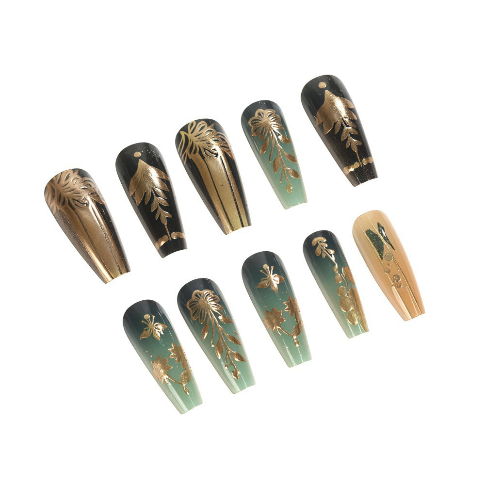 Artificial nails with floral gold embellishments Kalsten