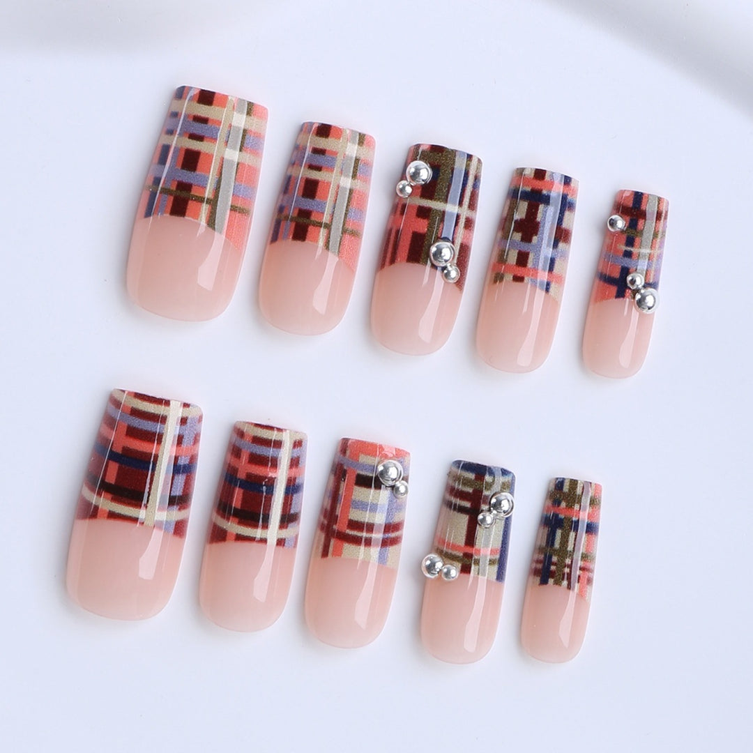 Artificial nails with trendy design Kalsten
