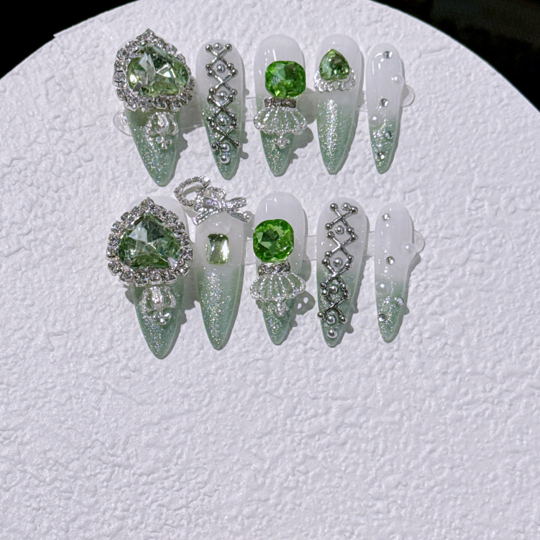 Glamorous Nail Art Extensions