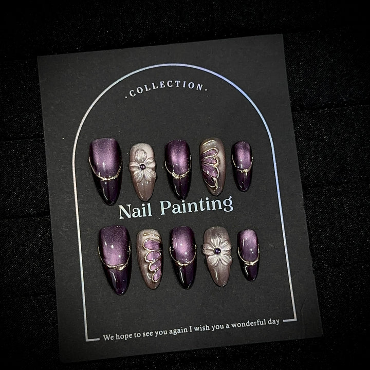 Elegant Floral Design Press-On Nail Set