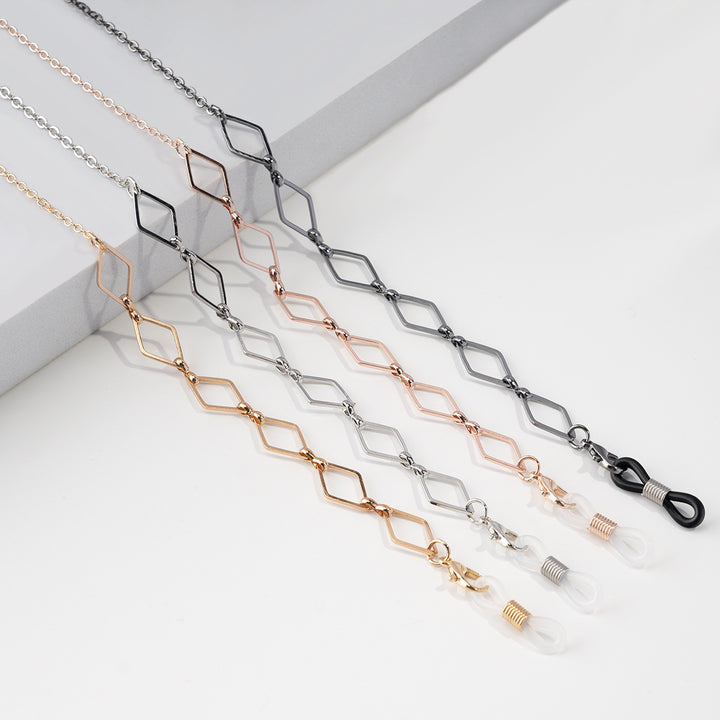 Fashion-Forward Eyewear Chain Kalsten