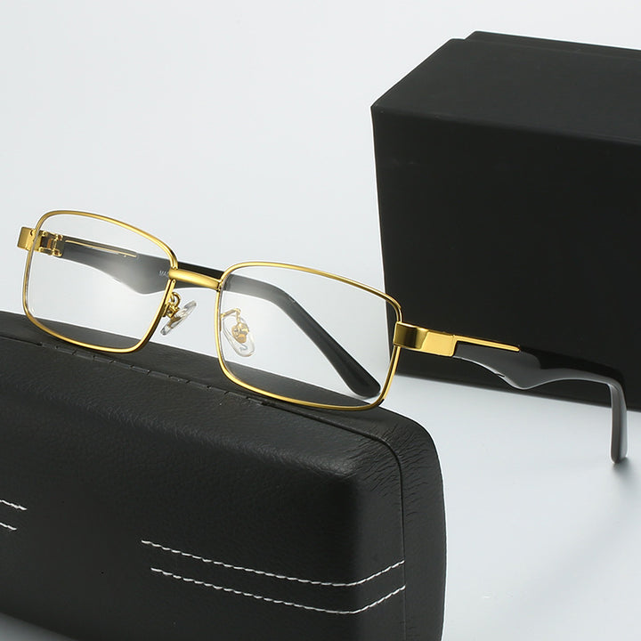 Women's corrective glasses with elegant gold-colored frame and stylish design Kalsten