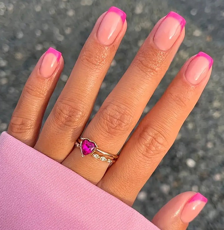 Elegant French Tip Nail Art Kalsten