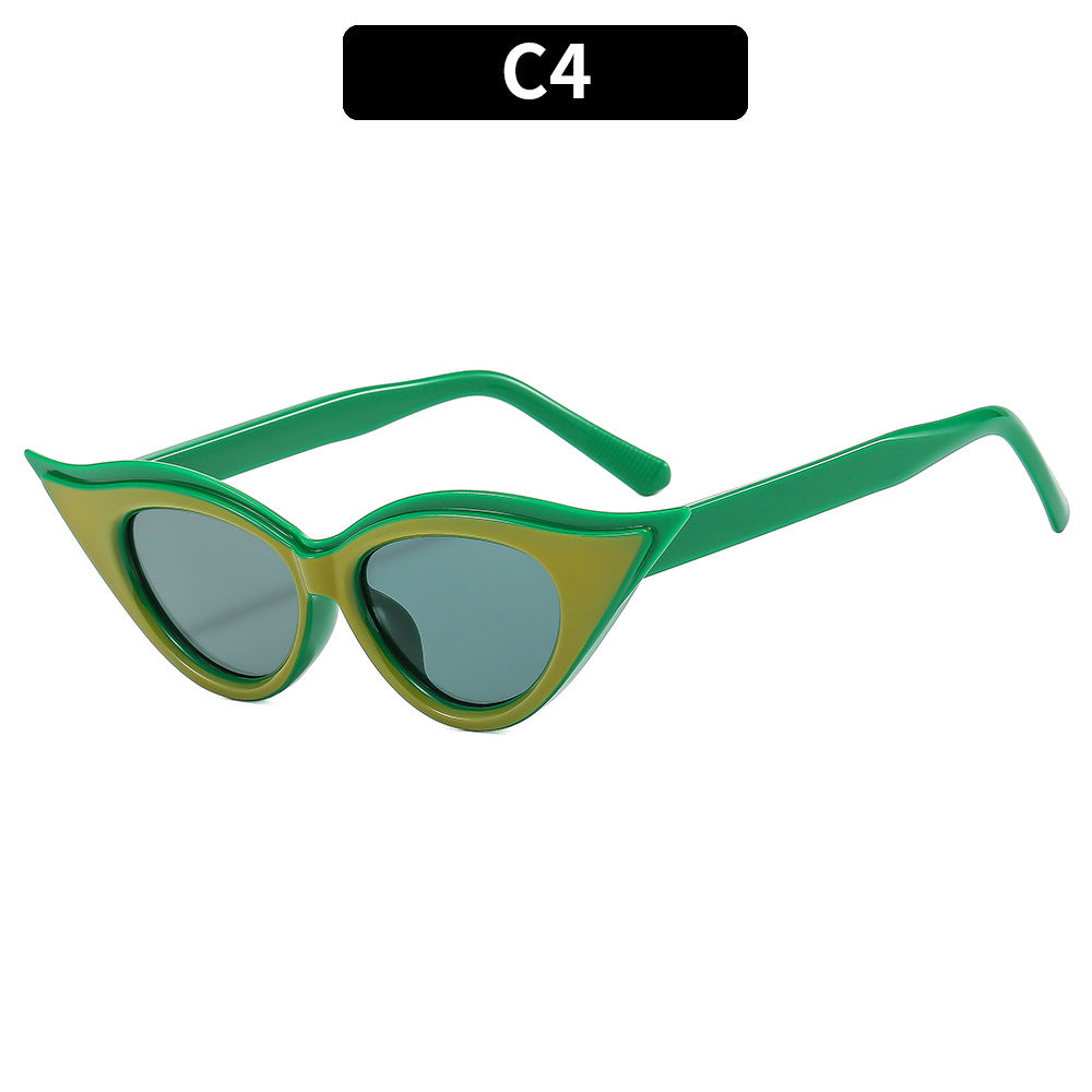 Fashion-Forward Retro Cat-Eye Sunglasses