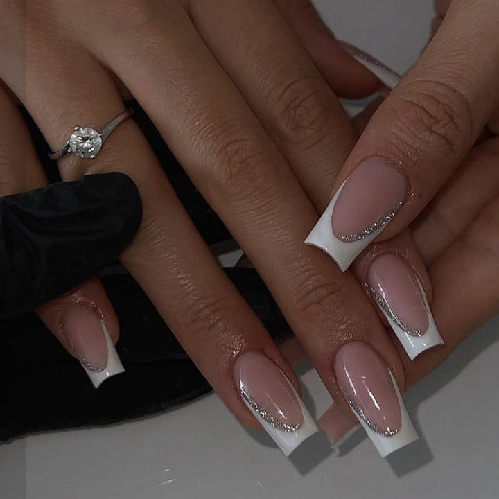 Artificial nail set with elegant design and glitter accents Kalsten