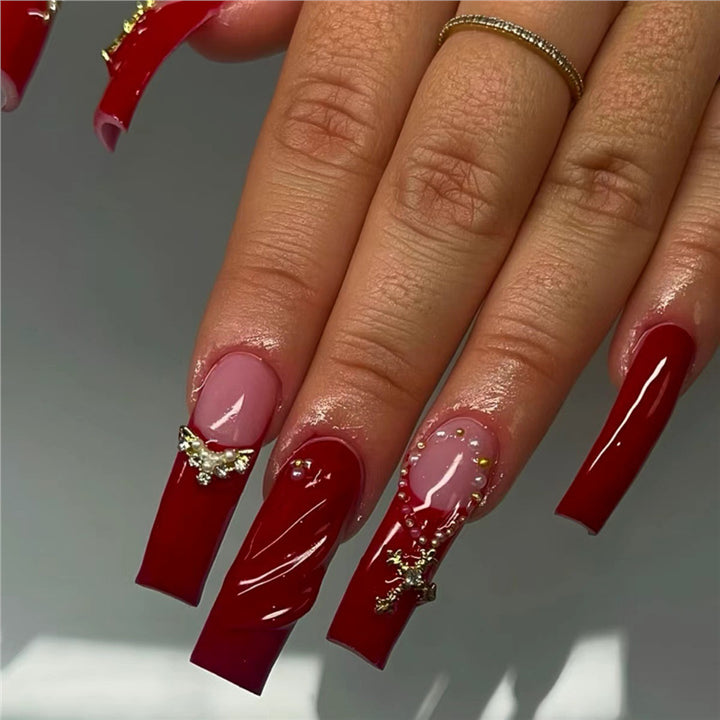 Elegant Press-On Nail Art with Gold Embellishments Kalsten