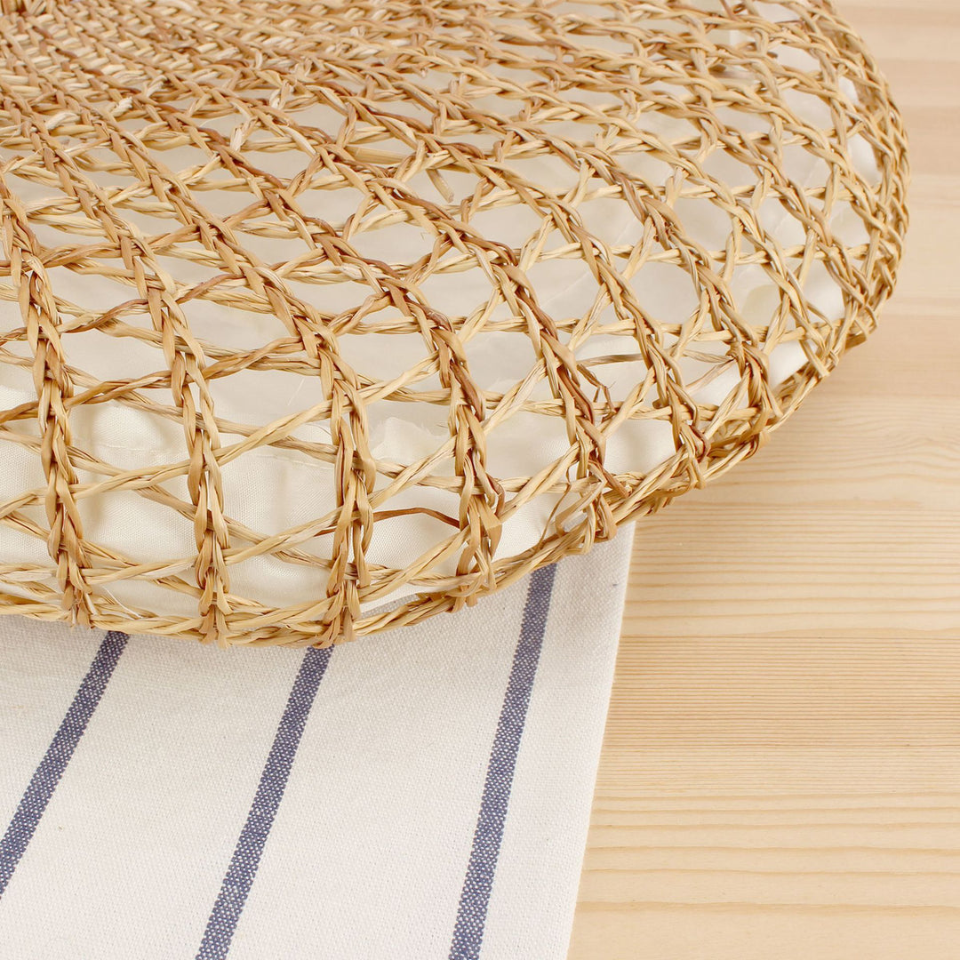 Basket bag with elegant round handle and handcrafted design Kalsten