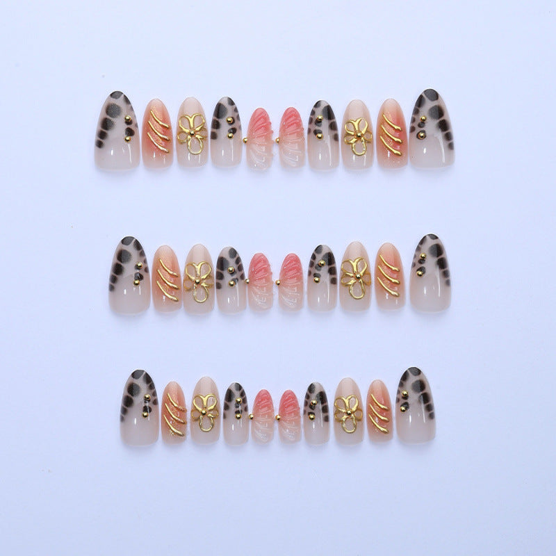 Decorative Press-On Nail Art Set with Floral Accents Kalsten