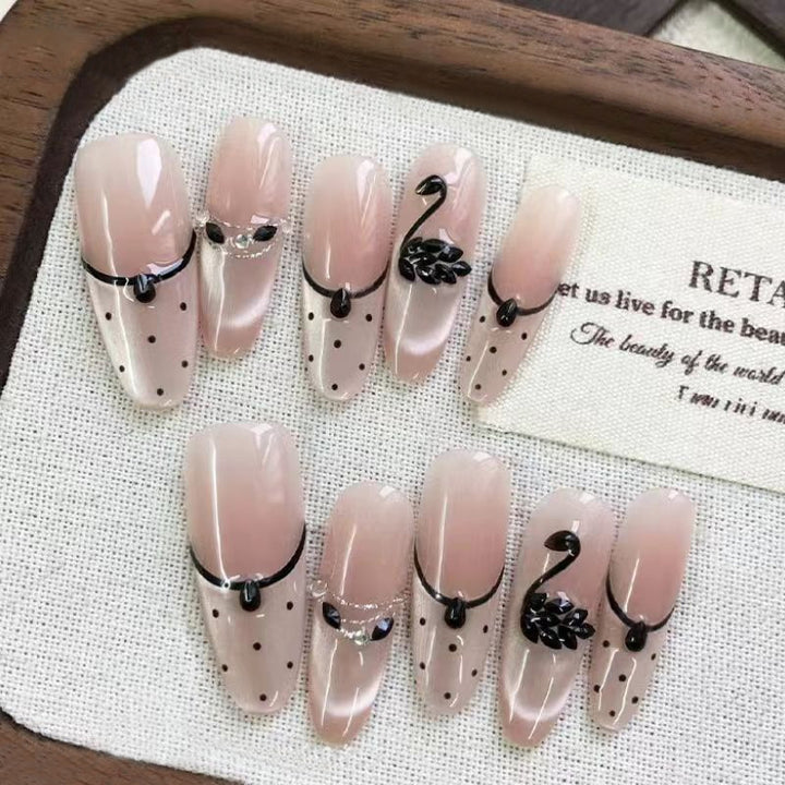 Artificial nails with floral accents and elegant shine Kalsten