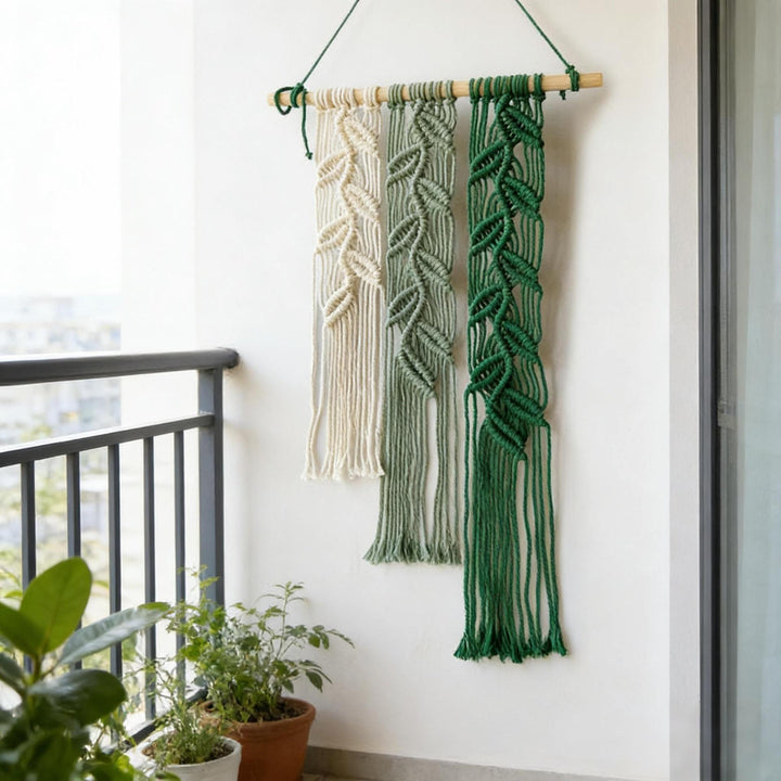 Leaf Pattern Macrame Wall Hanging Kalsten