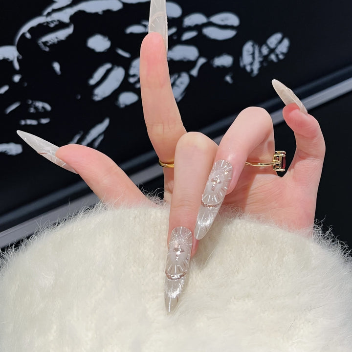 Chic Press-On Nail Set with Elegant Rhinestone Design Kalsten