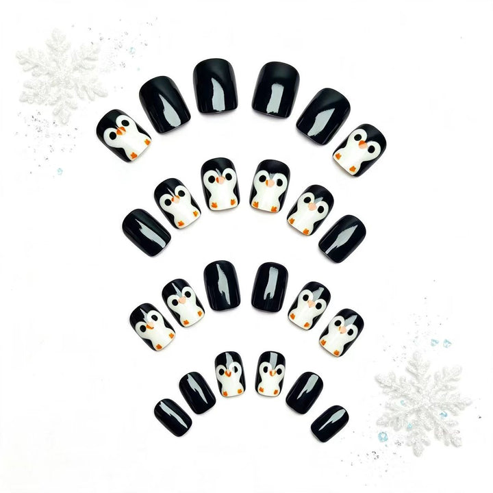 Artificial Nails in Winter Penguin Design Kalsten