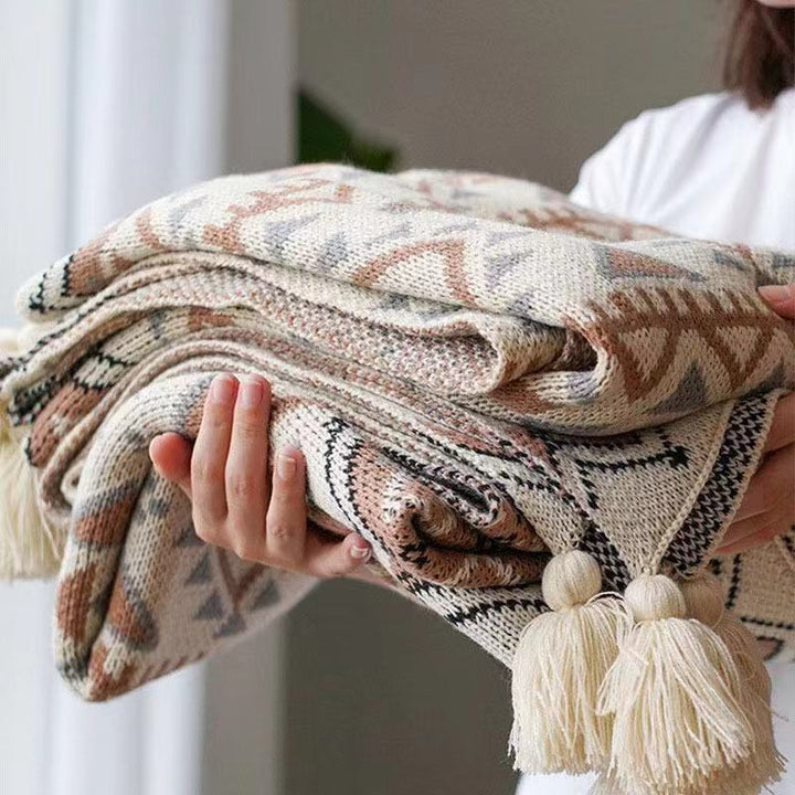 Decorative Throw Blanket Kalsten