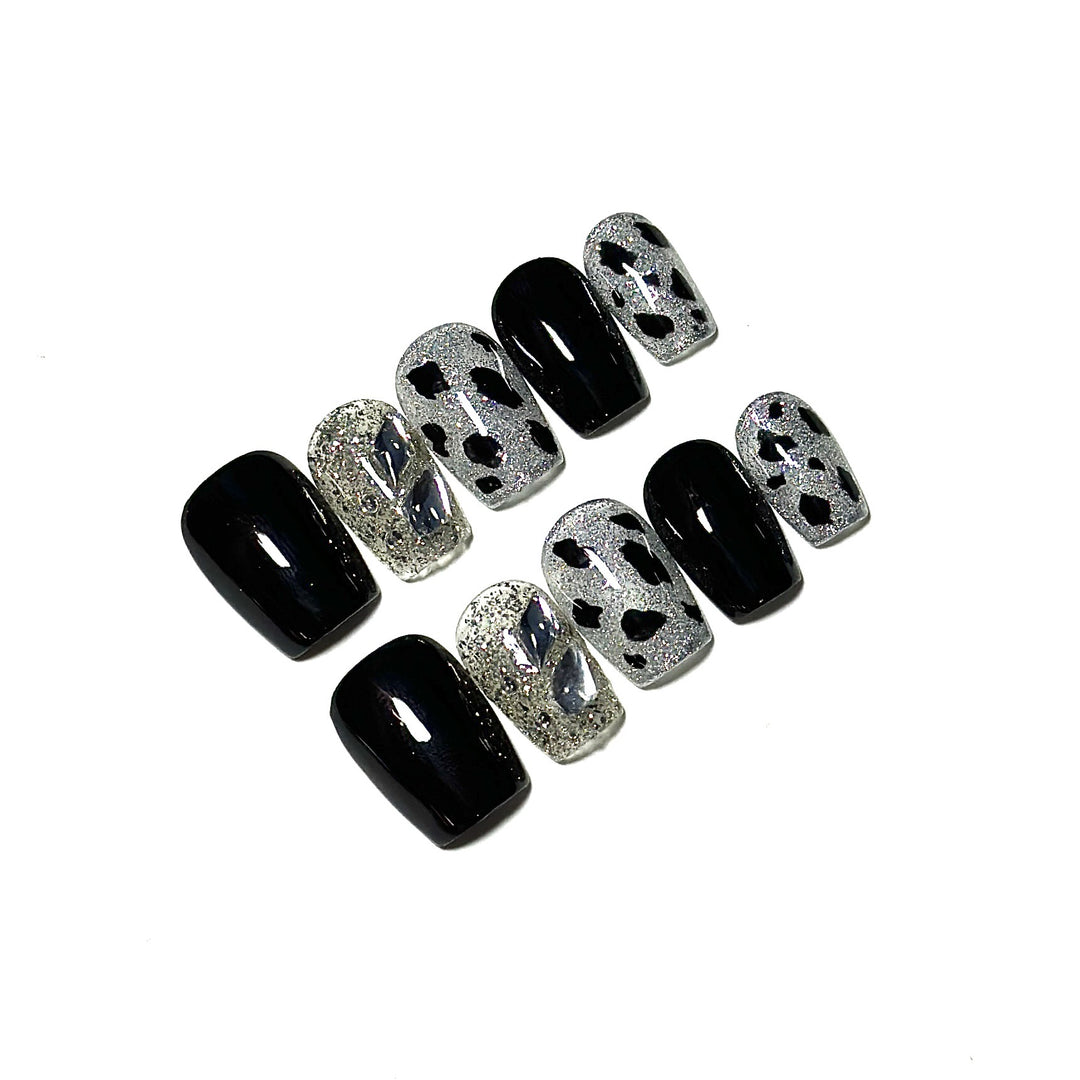 Chic Press-On Nail Art Set with Metallic Accent Designs
