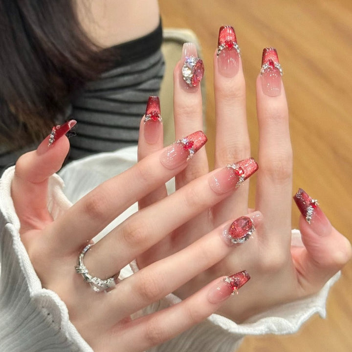 Glamorous Press-On Nail Set with Glittering Holographic Accent Kalsten