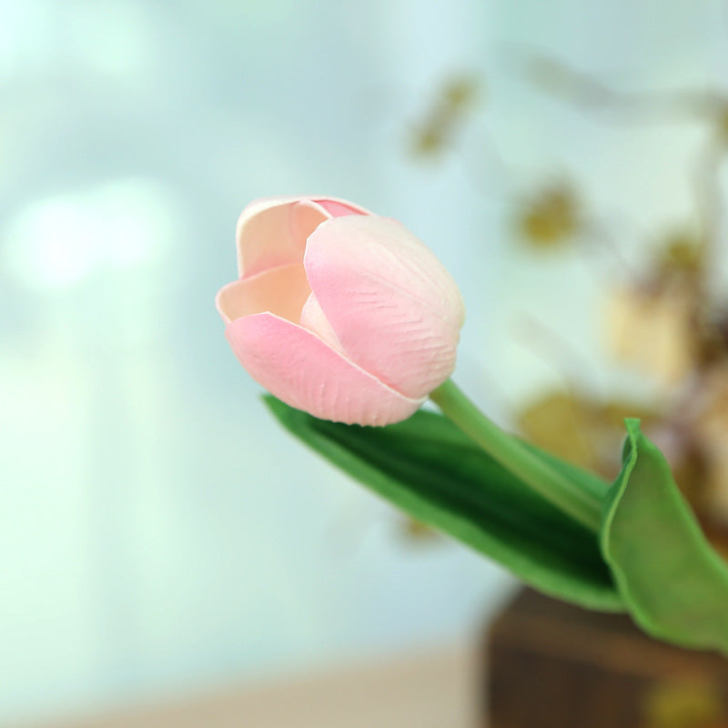 Lifelike White Floral Stem