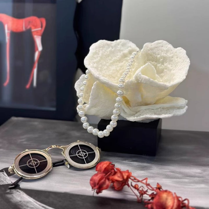 Decorative Pearl Oyster Flower Sculpture
