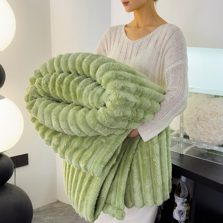 Women's Luxurious Plush Fleece Blanket