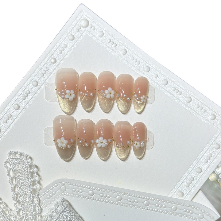 Decorative Press-On Nail Art Set with Floral Accents Kalsten